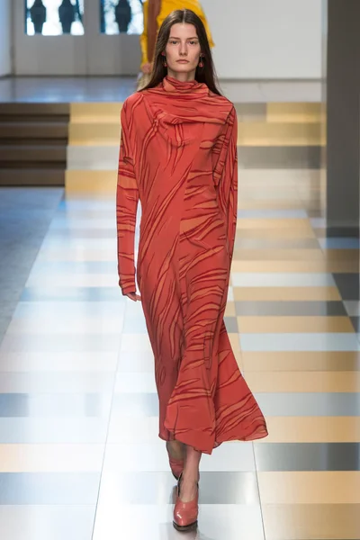 Look 33